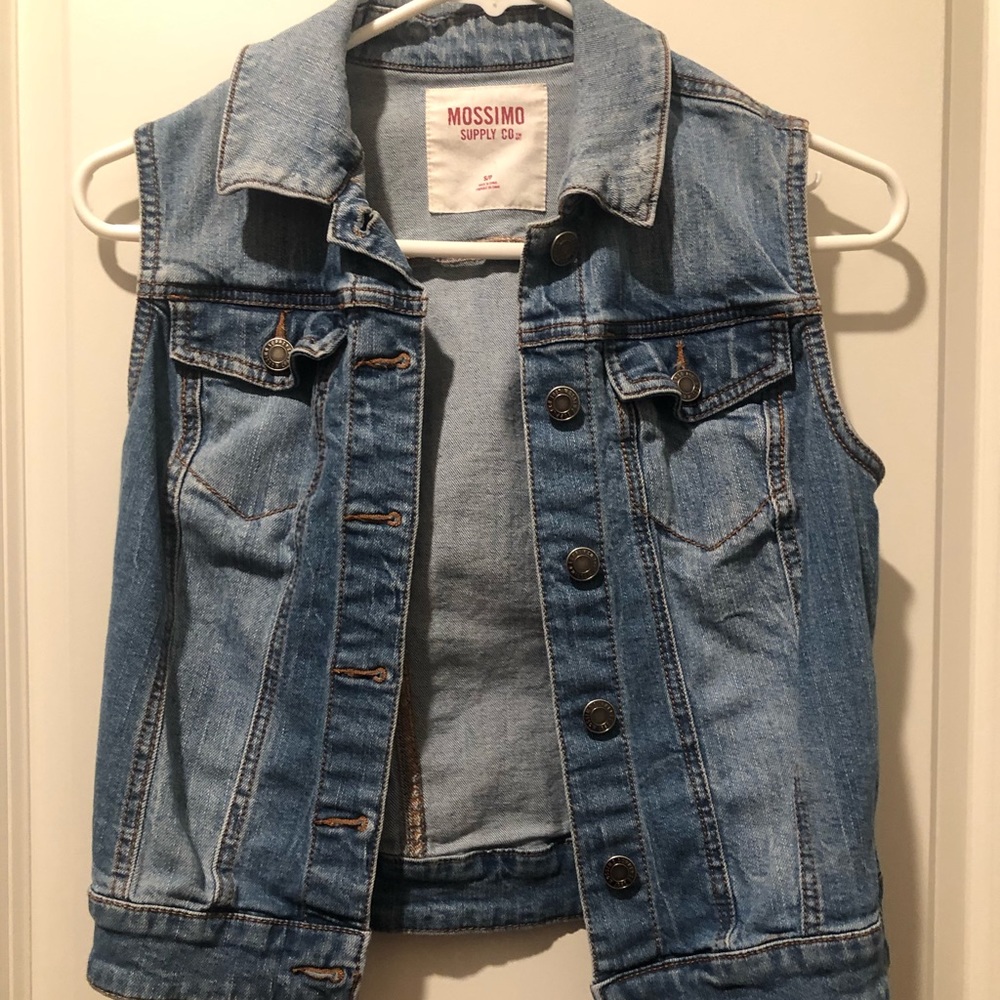 Jean Vest
